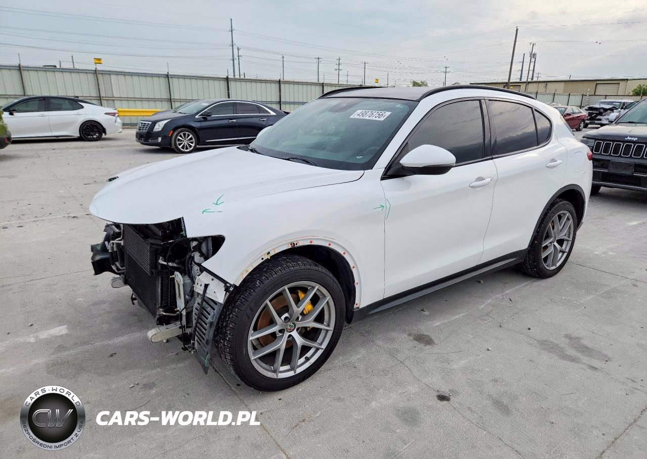 2018 Alfa Romeo Stelvio Ti Sport