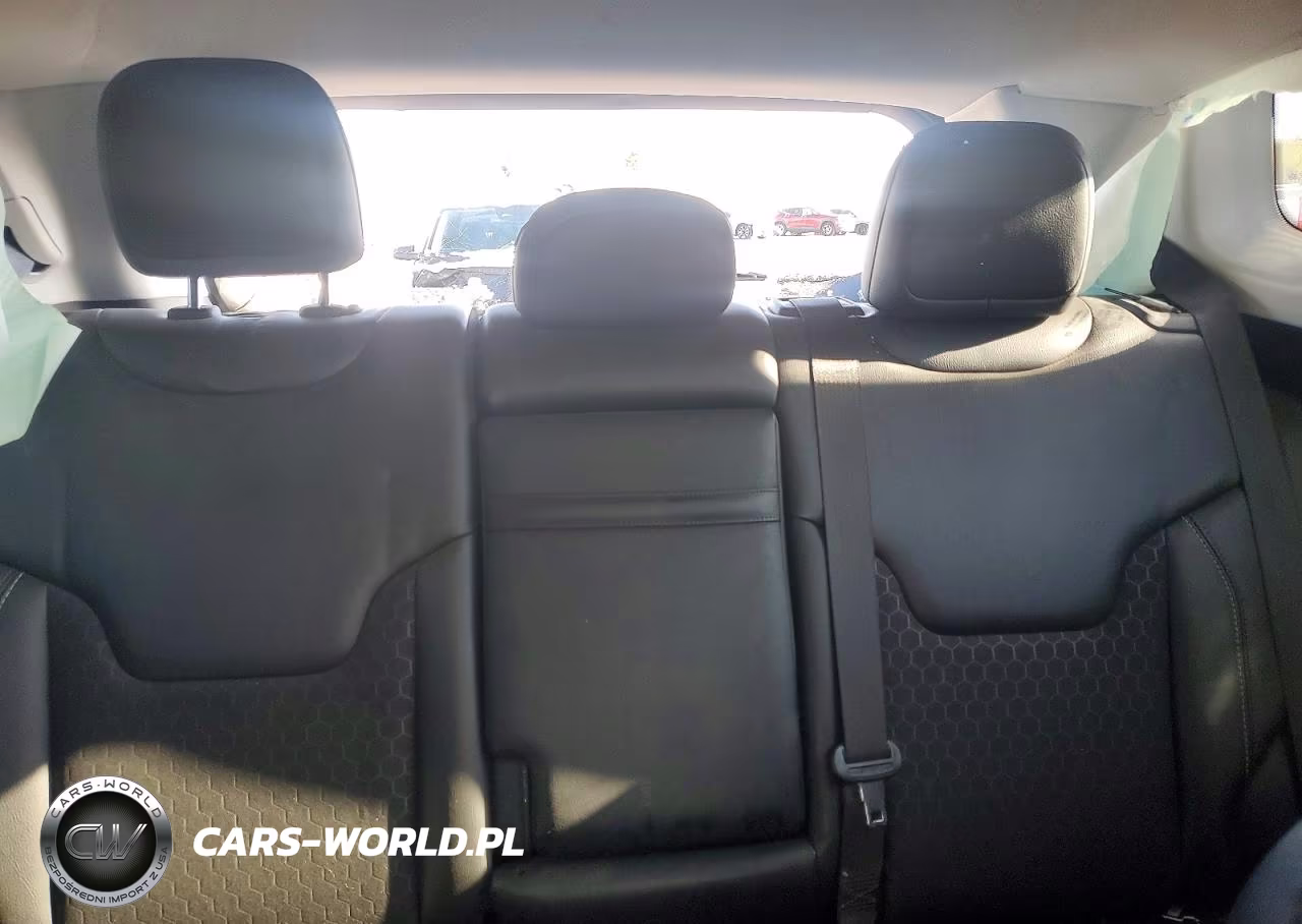 2019 Jeep Compass Latitude VIN:3C4NJCBB7KT636214 - 10
