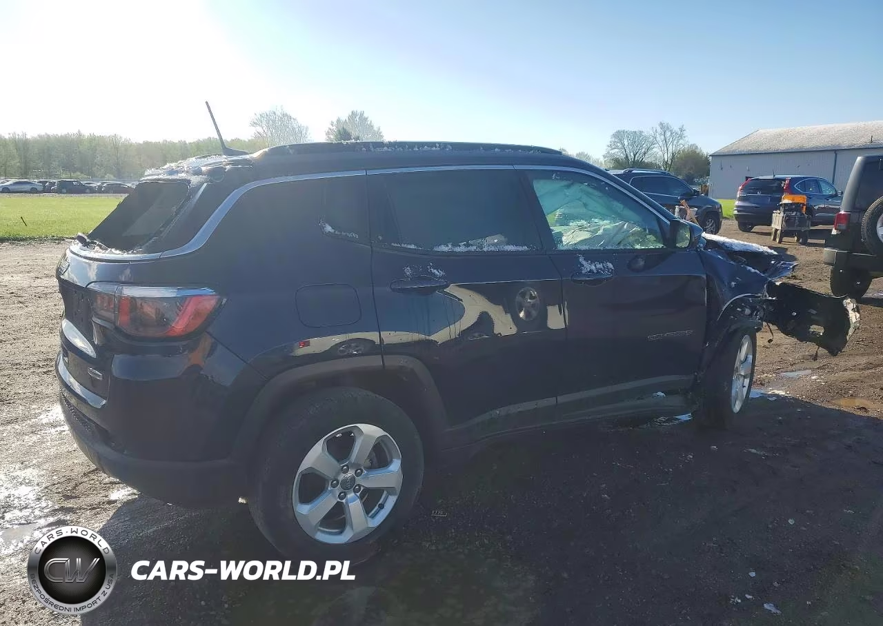2019 Jeep Compass Latitude VIN:3C4NJCBB7KT636214 - 3