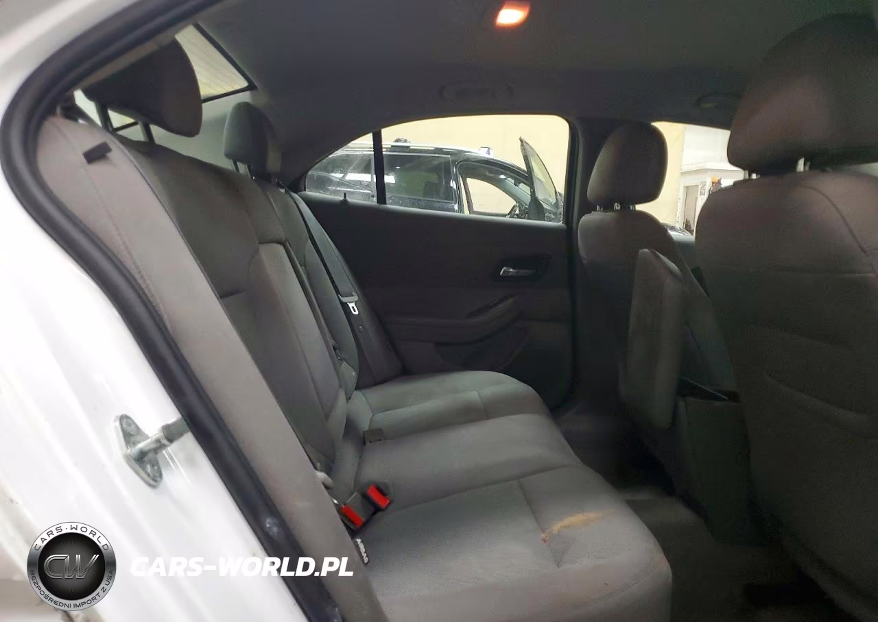 2015 Chevrolet Malibu Ls VIN:1G11B5SL2FU112912 - 10
