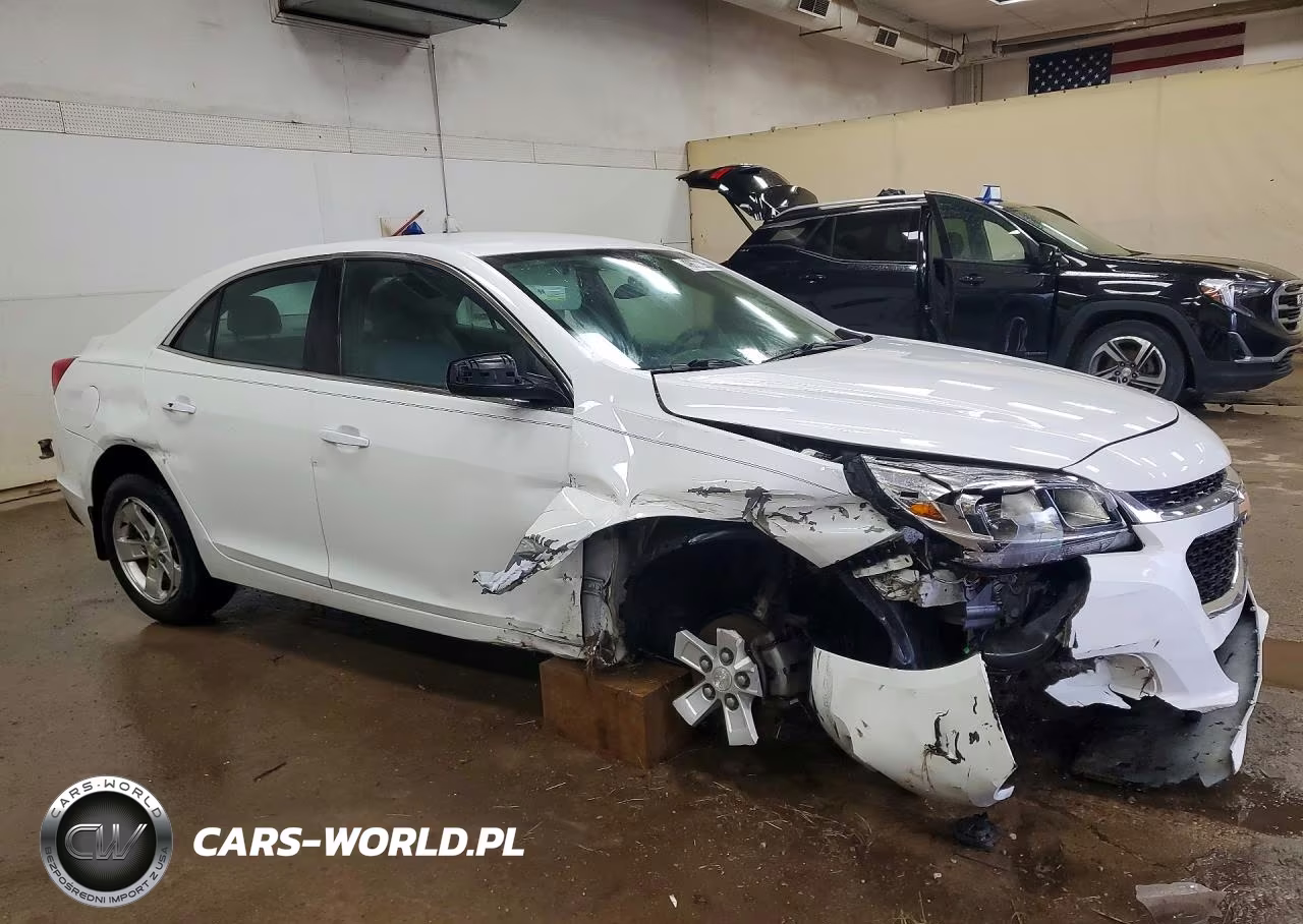 2015 Chevrolet Malibu Ls VIN:1G11B5SL2FU112912 - 4