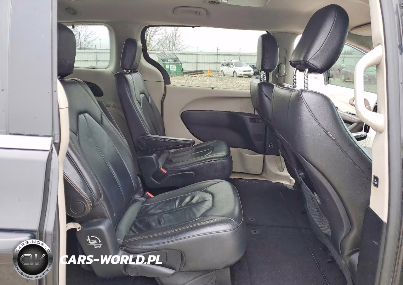 2017 Chrysler Pacifica VIN:2C4RC1BGXHR579420 - 11
