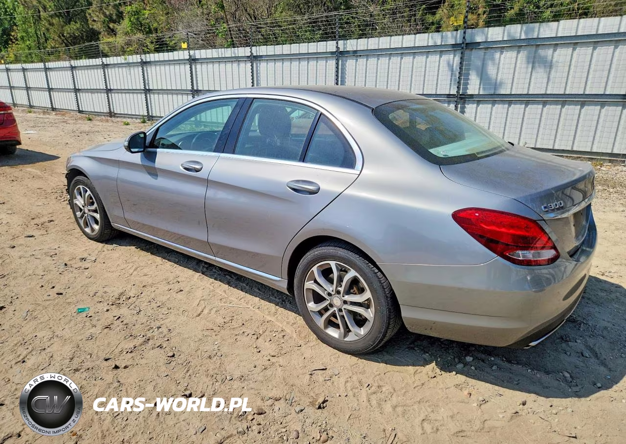 2015 Mercedes-Benz C 300 4Matic VIN:55SWF4KB2FU049207 - 2