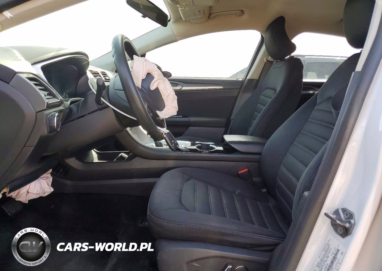 2015 Ford Fusion Se VIN:1FA6P0H77F5130530 - 7