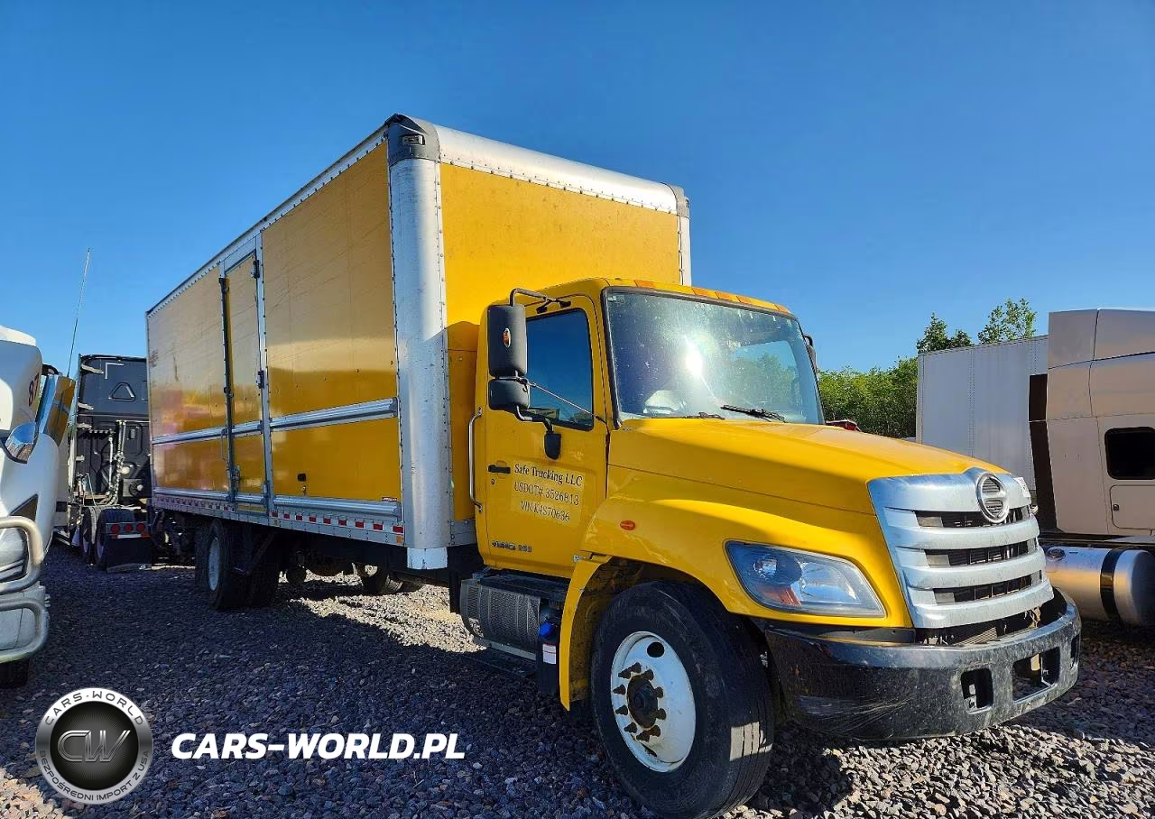 2019 Hino 258-268 Box Truck