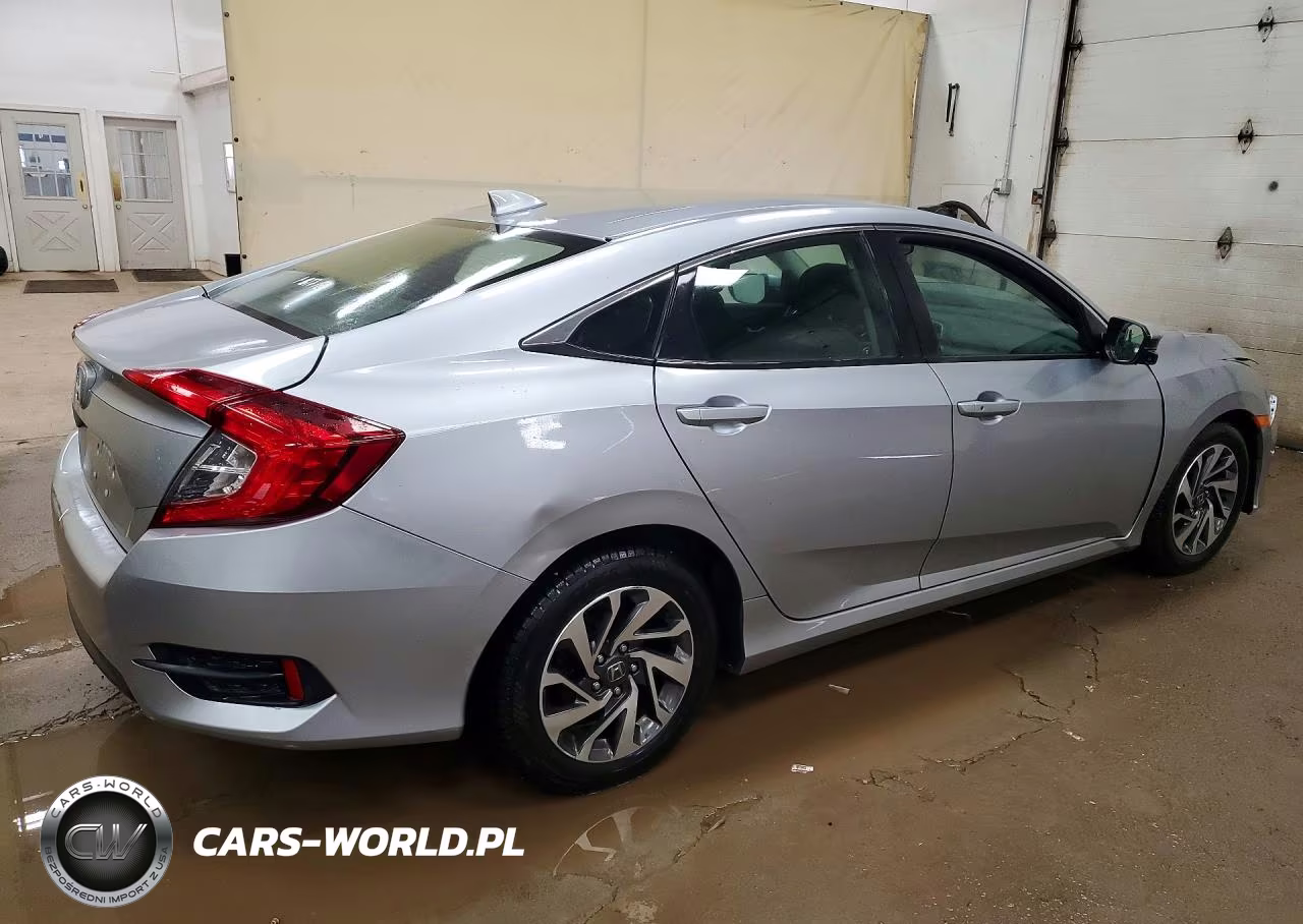 2018 Honda Civic Ex VIN:19XFC2F7XJE029676 - 3