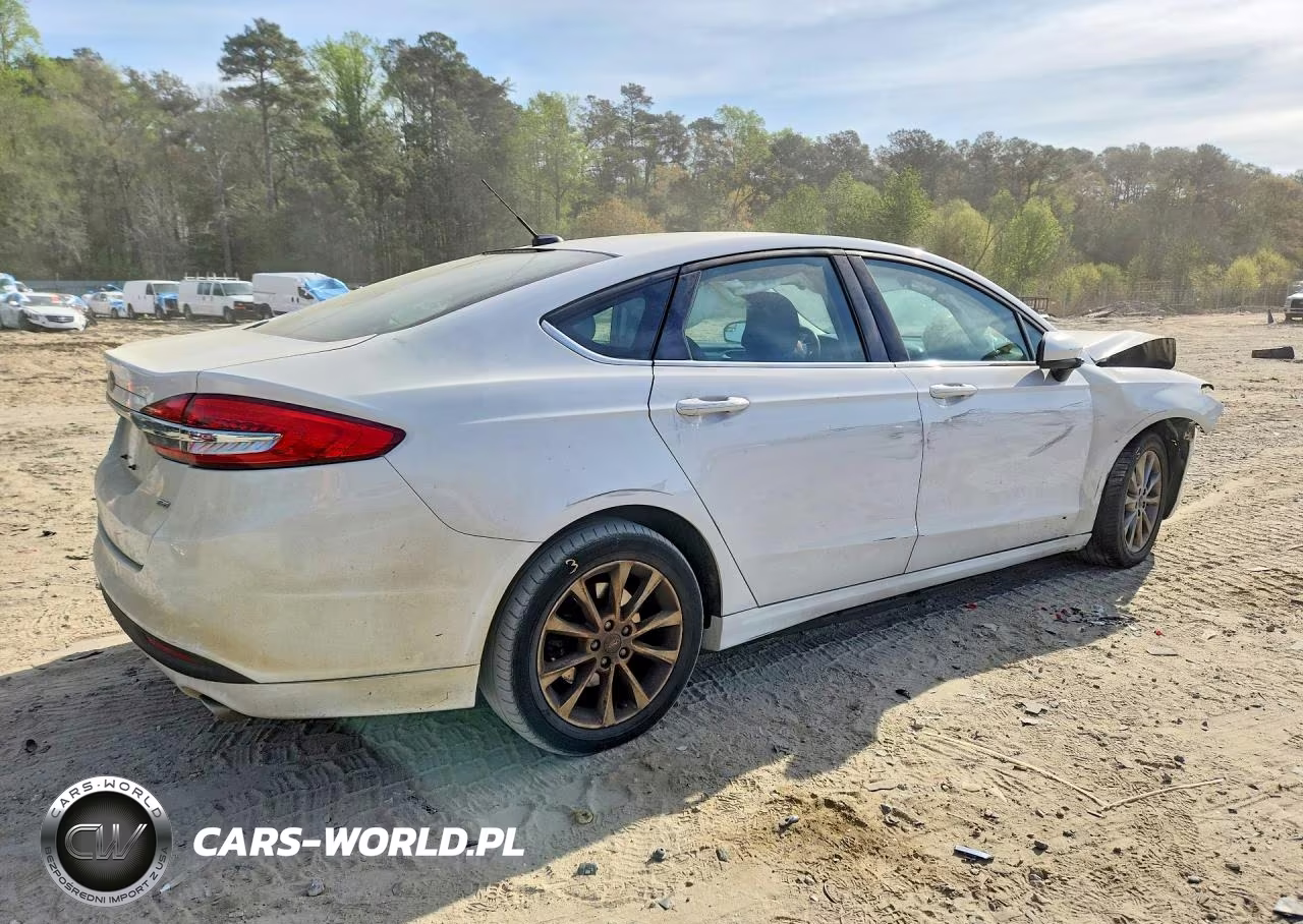 2017 Ford Fusion Se VIN:3FA6P0H70HR411441 - 3