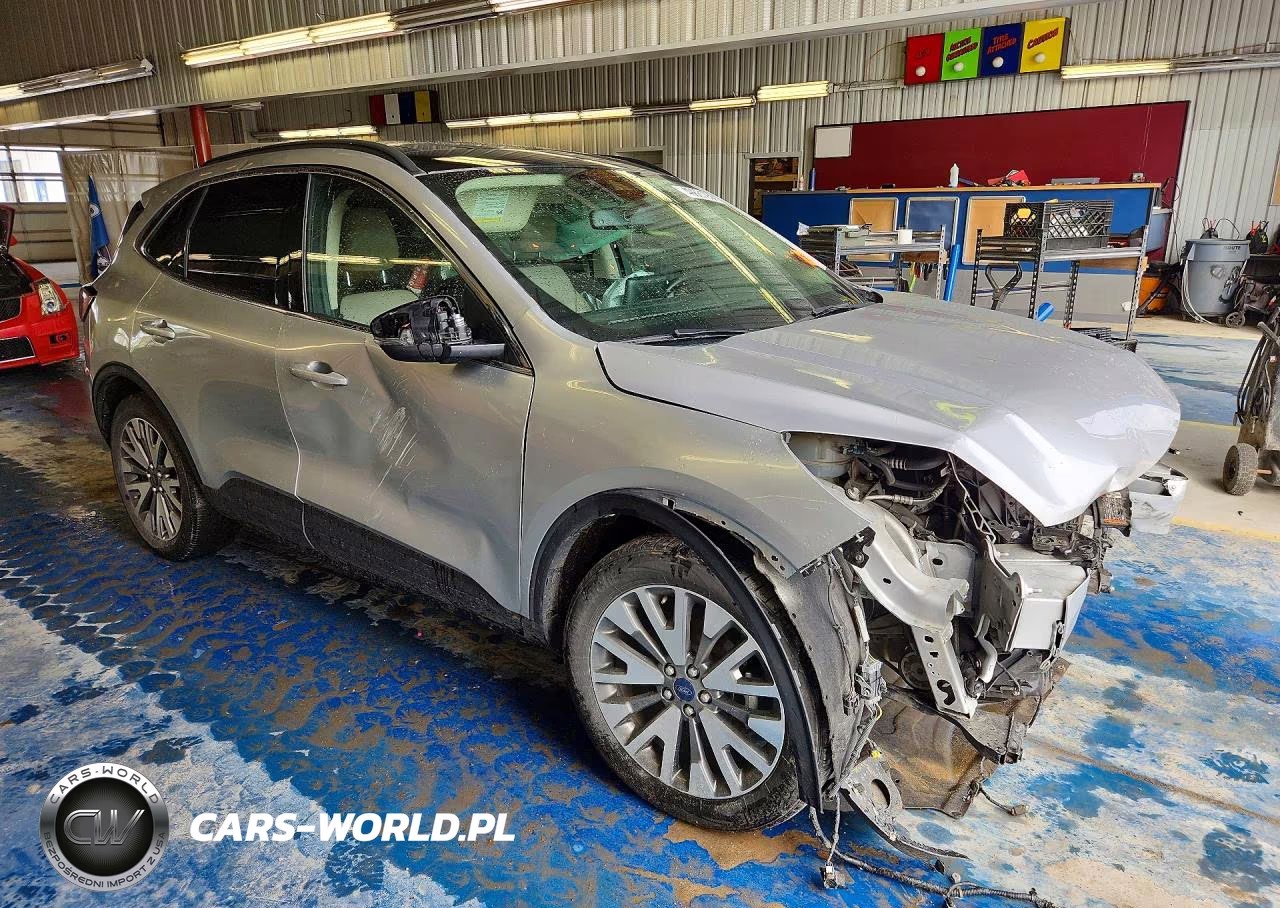 2020 Ford Escape Titanium VIN:1FMCU9J94LUB09489 - 4