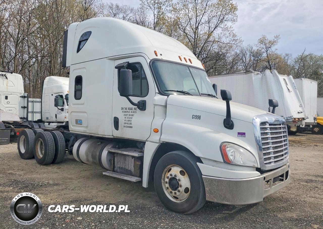2016 Freightliner Cascadia 1 - Semi Truck