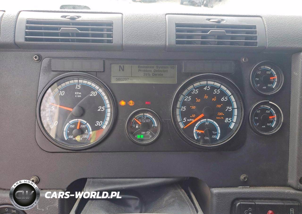 2016 Freightliner Cascadia 1 - Semi Truck VIN:3AKJGLD52GSHA6866 - 8