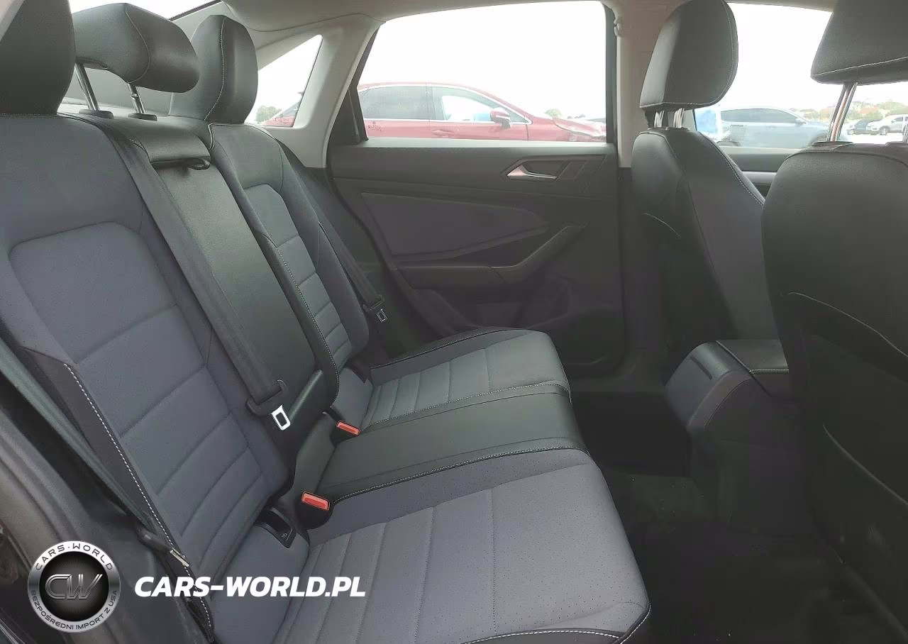 2025 Volkswagen Jetta Se VIN:3VW7X7BU8SM004703 - 10