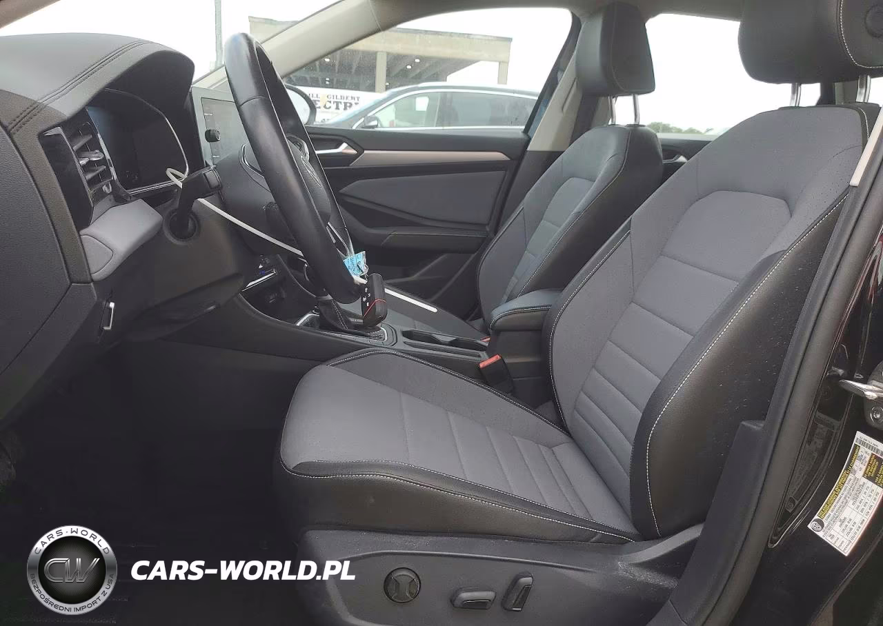 2025 Volkswagen Jetta Se VIN:3VW7X7BU8SM004703 - 7