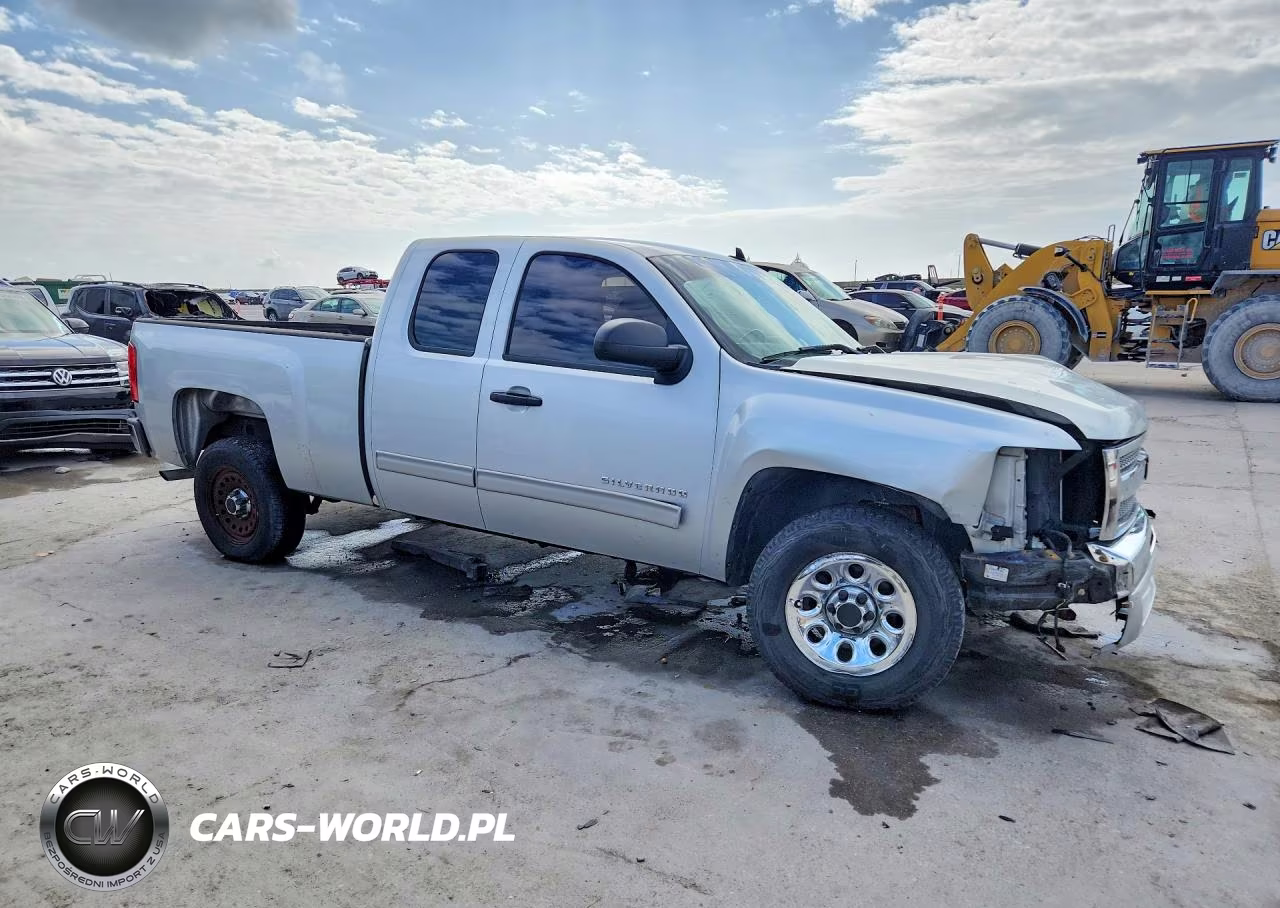 2012 Chevrolet Silverado C1500 Lt VIN:1GCRCSE05CZ316643 - 4
