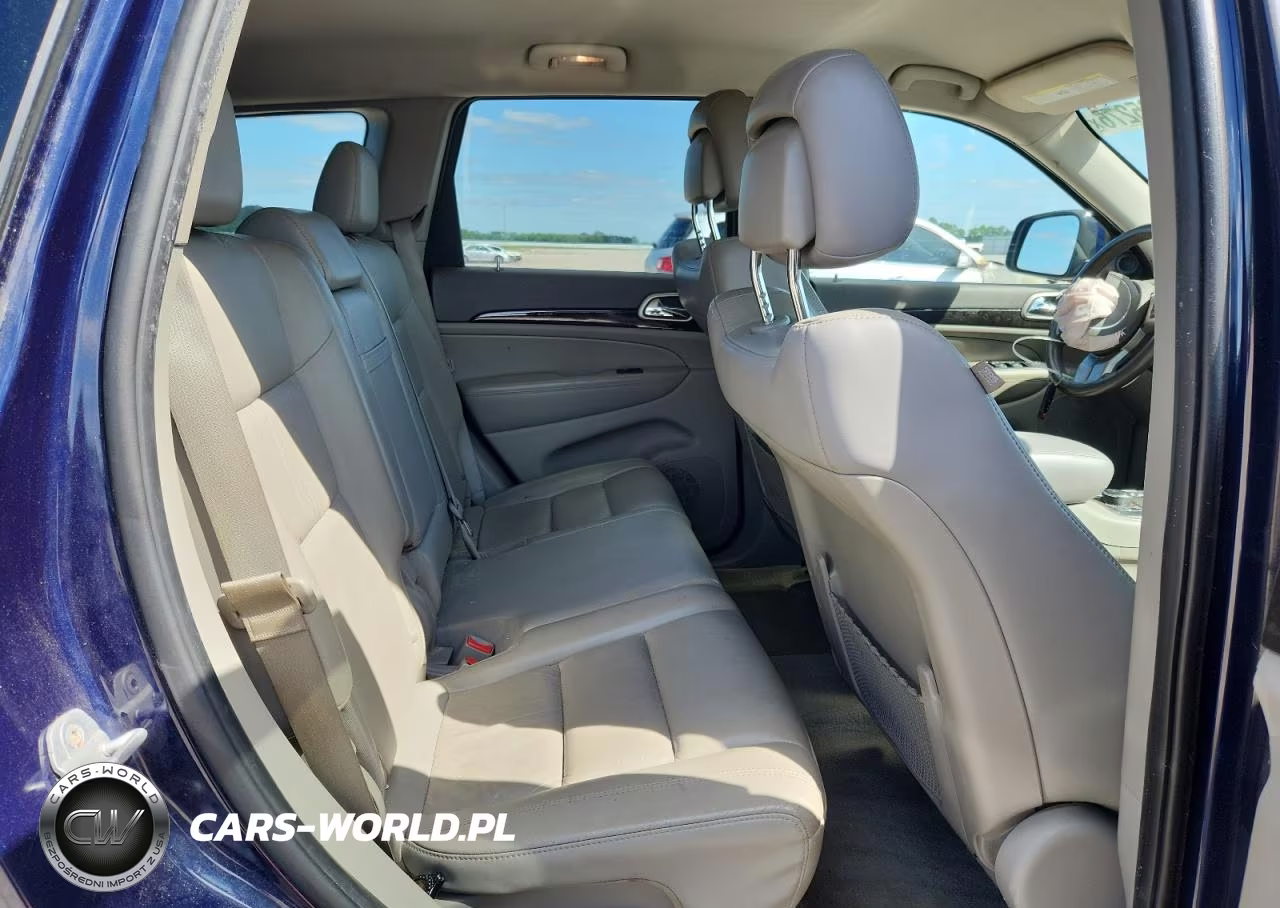 2012 Jeep Grand Cherokee Laredo VIN:1C4RJFAG9CC332640 - 11