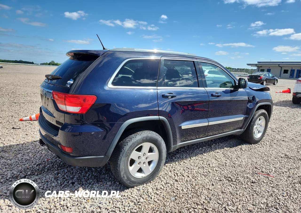 2012 Jeep Grand Cherokee Laredo VIN:1C4RJFAG9CC332640 - 3