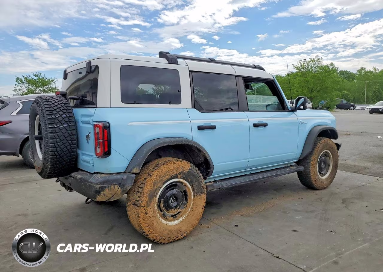 2023 Ford Bronco Heritage Limited VIN:1FMEE4GP5PLA70406 - 3