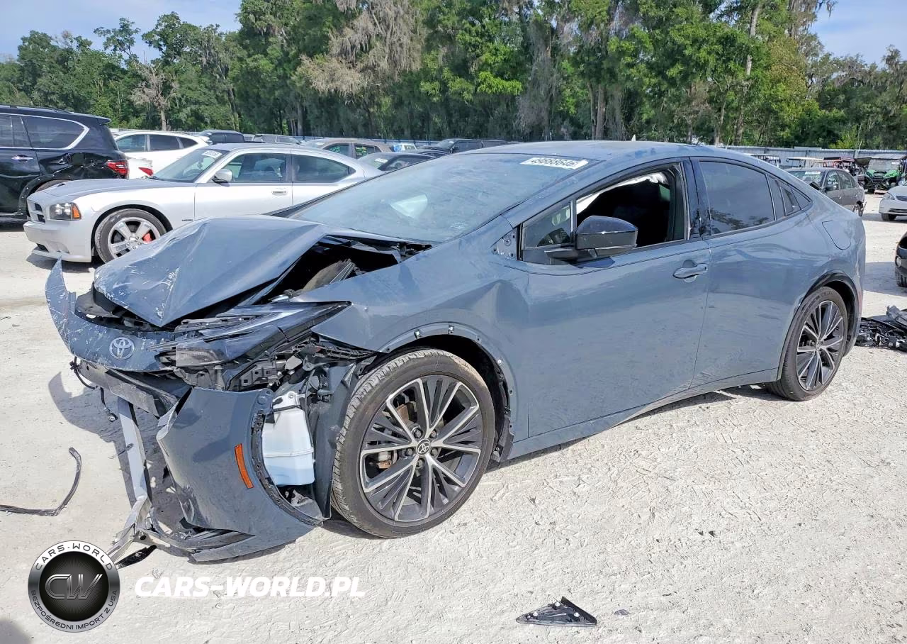 2025 Toyota Prius Xle