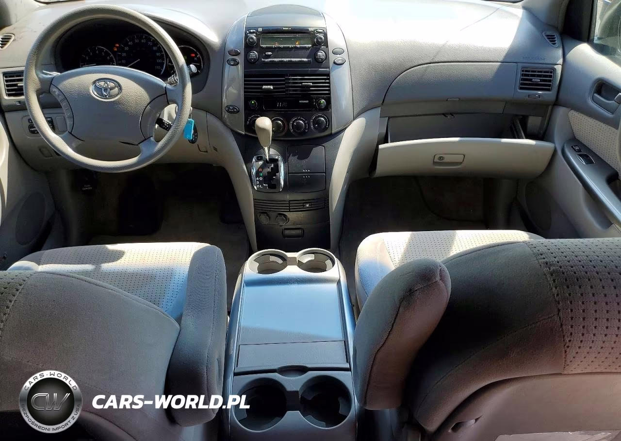 2010 Toyota Sienna Le VIN:5TDJK4CC2AS032006 - 8