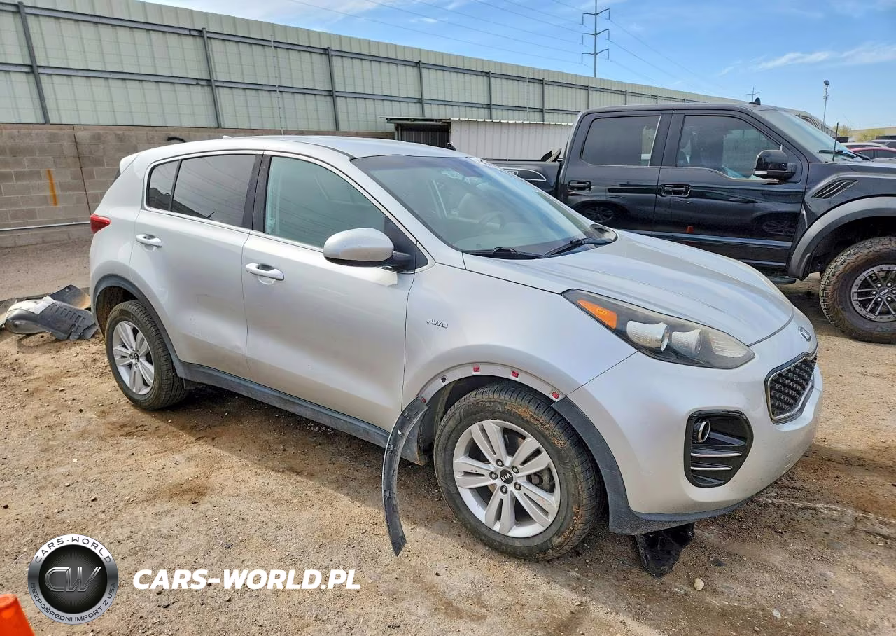 2018 Kia Sportage Lx VIN:KNDPMCAC2J7332124 - 4