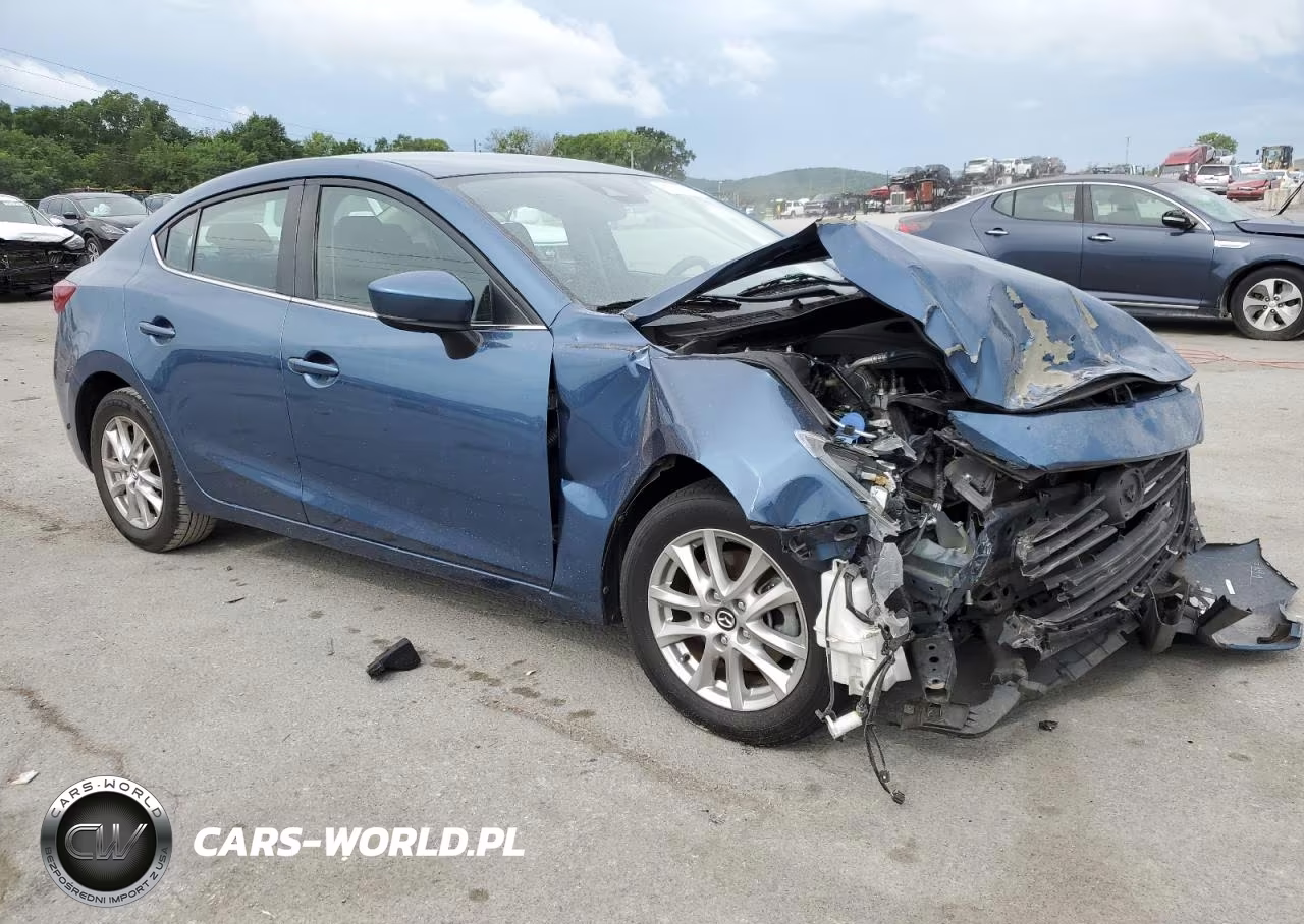 2018 Mazda 3 Sport VIN:3MZBN1U7XJM161782 - 4