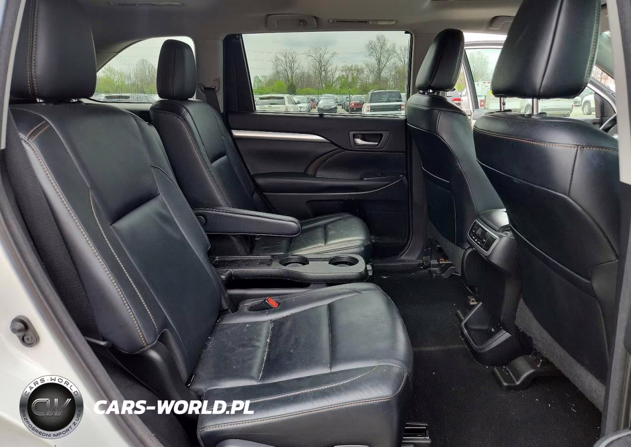 2018 Toyota Highlander Xle VIN:5TDJZRFHXJS816028 - 11