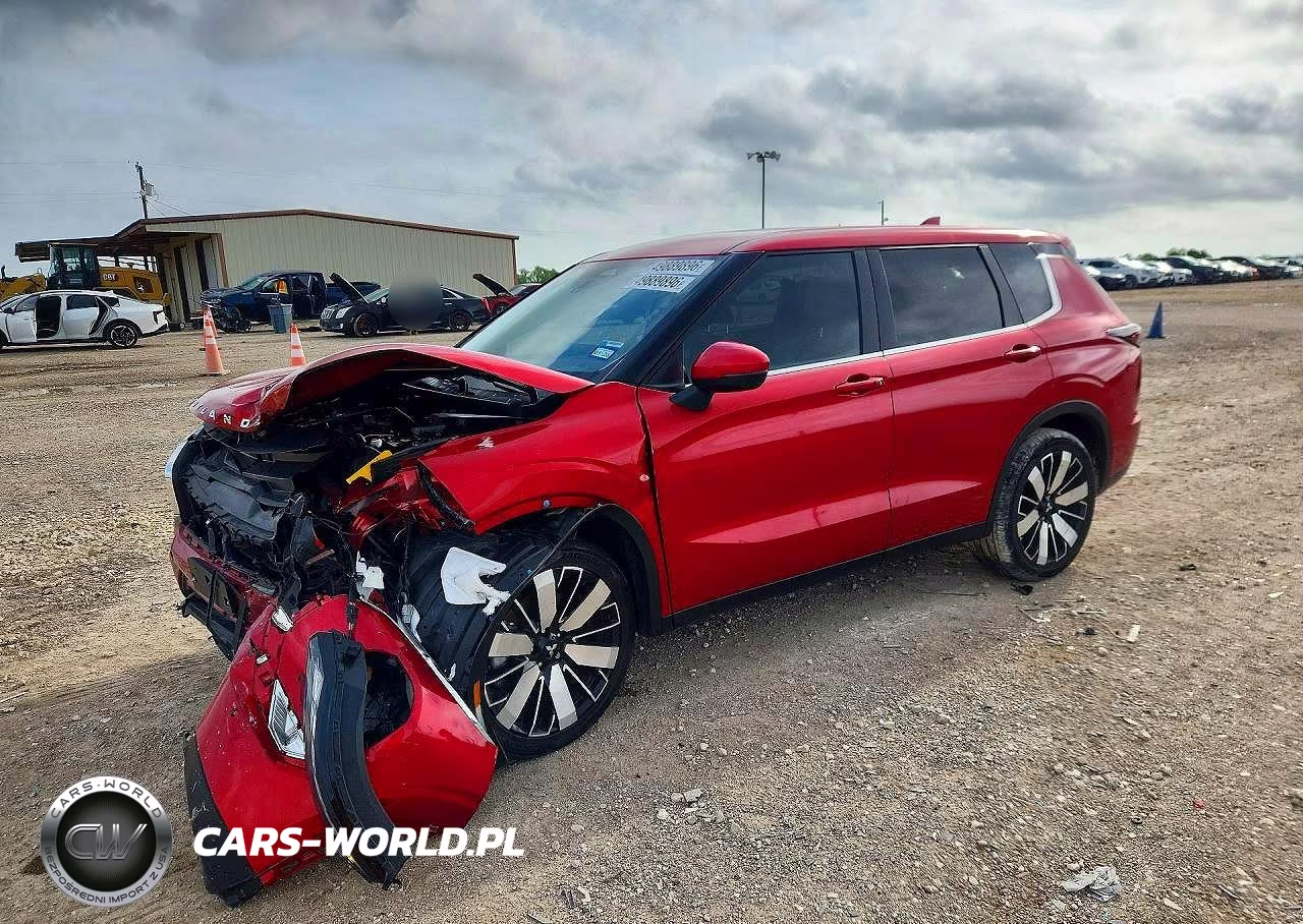 2025 Mitsubishi Outlander Se