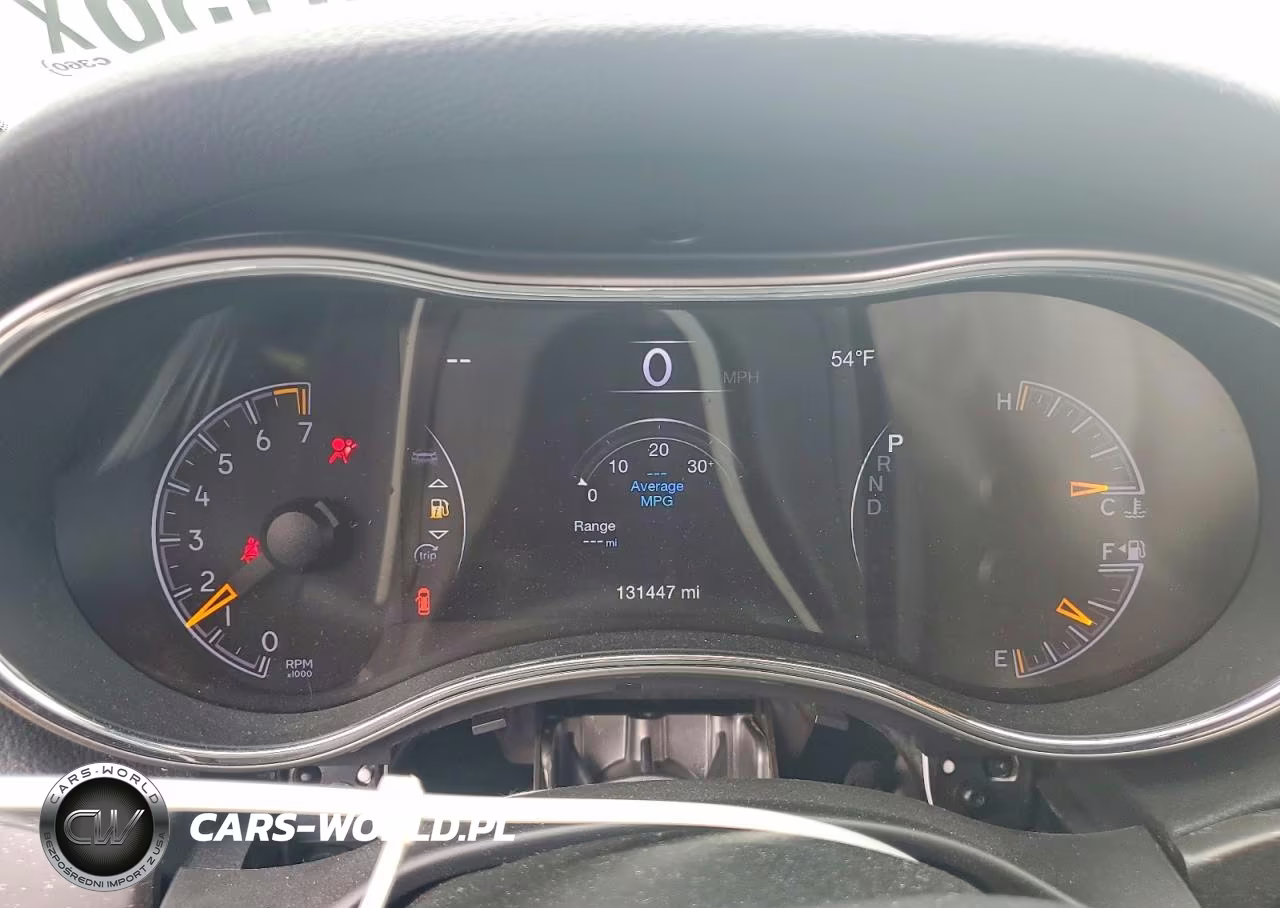 2018 Jeep Grand Cherokee Laredo VIN:1C4RJFAG5JC360478 - 9