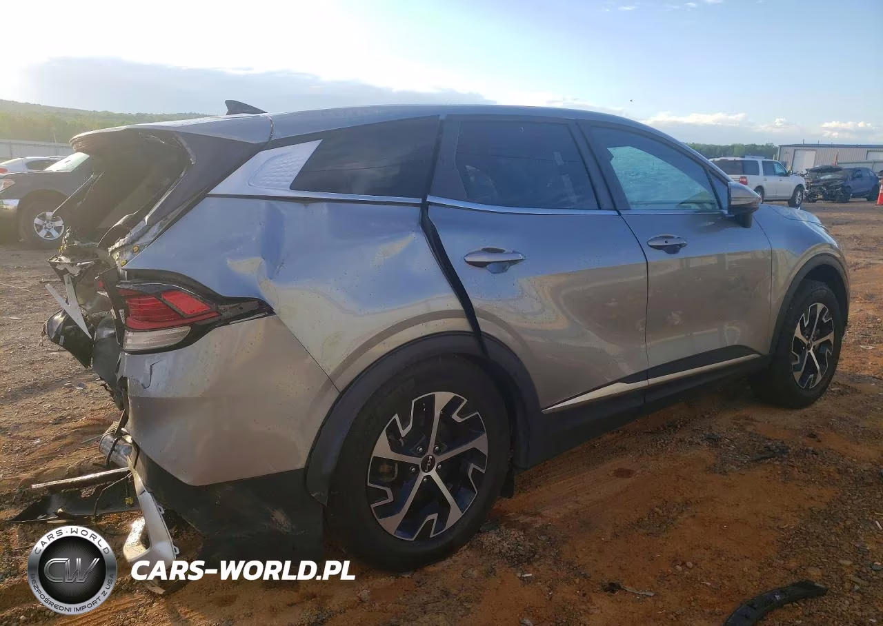 2024 Kia Sportage Ex VIN:KNDPV3DFXR7287531 - 3
