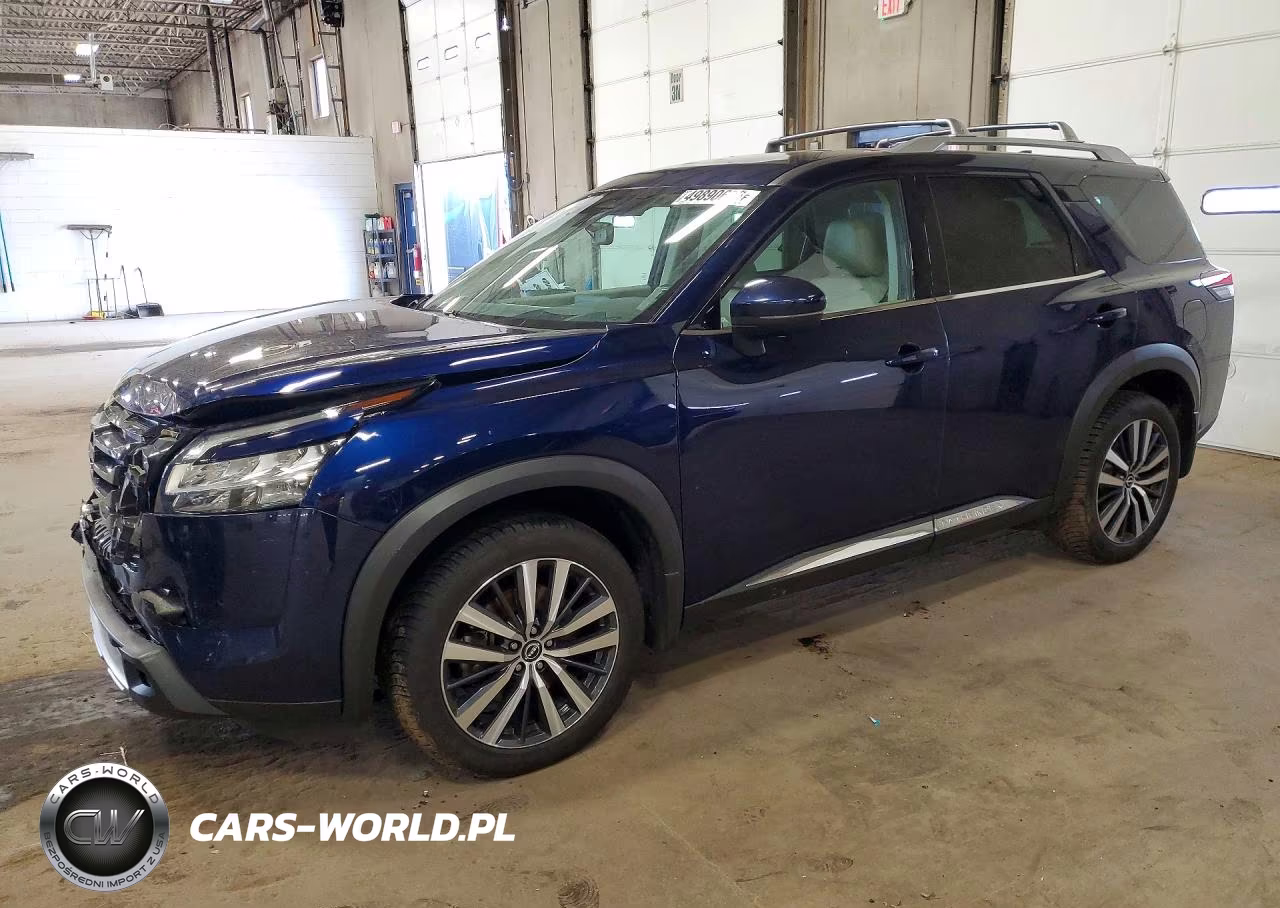 2022 Nissan Pathfinder Platinum