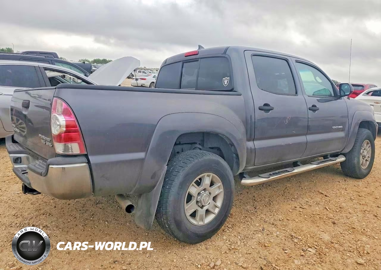 2012 Toyota Tacoma Prerunner V6 VIN:5TFJU4GN0CX027602 - 3