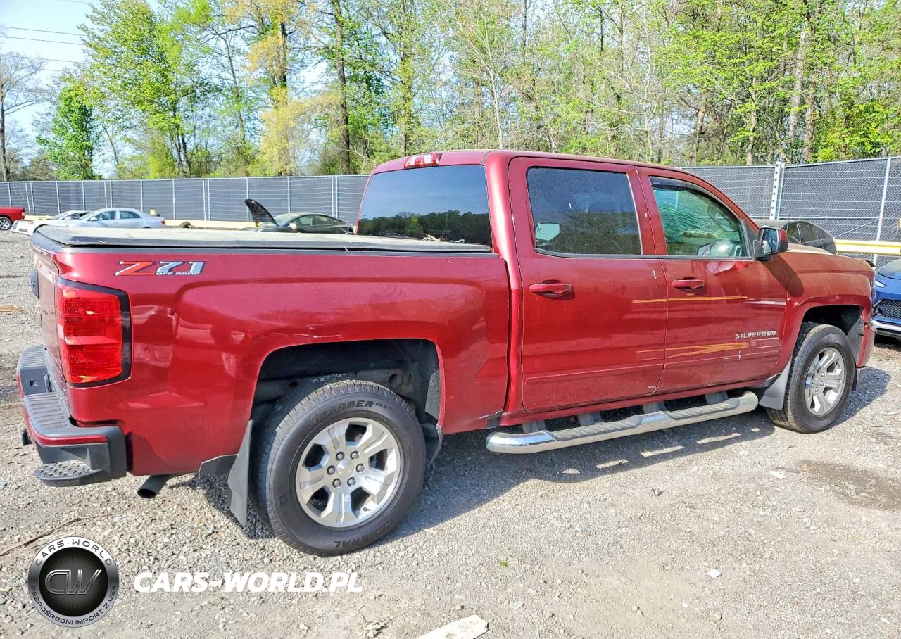 2018 Chevrolet Silverado K1500 Lt VIN:3GCUKREC8JG363694 - 3