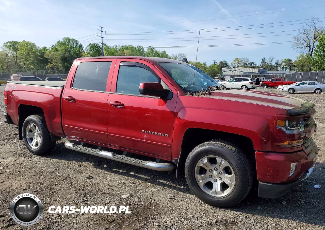 2018 Chevrolet Silverado K1500 Lt VIN:3GCUKREC8JG363694 - 4