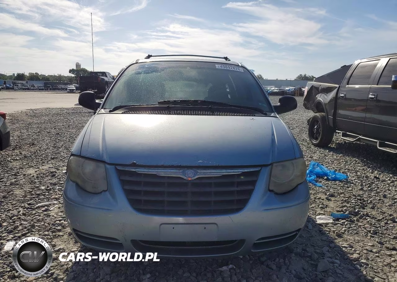 2006 Chrysler Town & Country Lx VIN:2A4GP44R06R697611 - 5