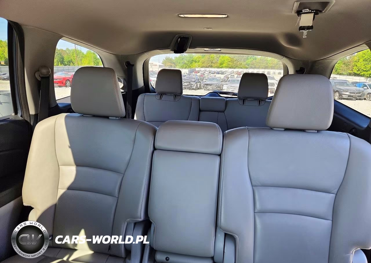 2016 Honda Pilot Touring VIN:5FNYF5H93GB036018 - 10