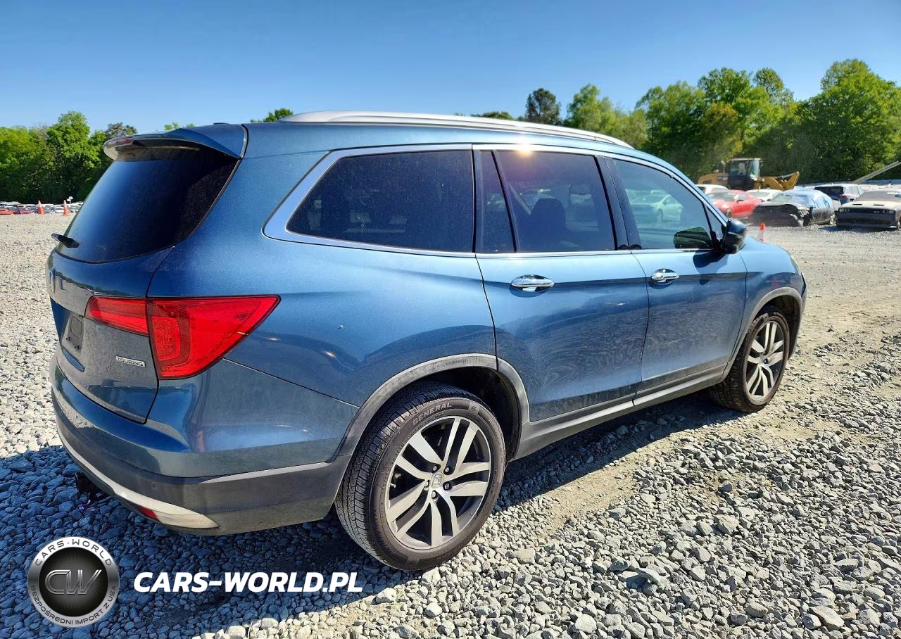 2016 Honda Pilot Touring VIN:5FNYF5H93GB036018 - 3