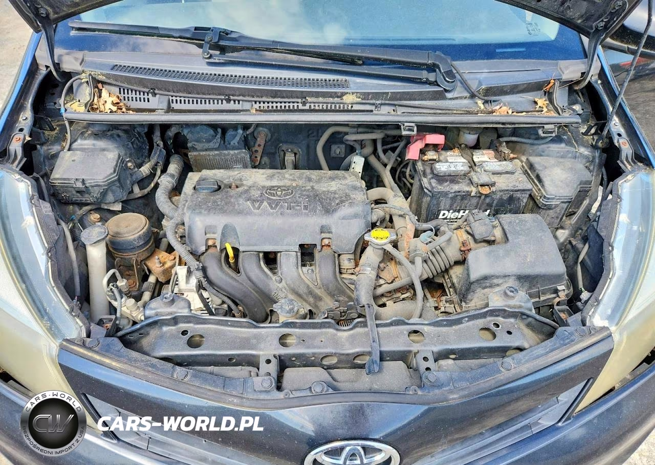 2012 Toyota Yaris 5-Door L VIN:JTDKTUD34CD501370 - 11