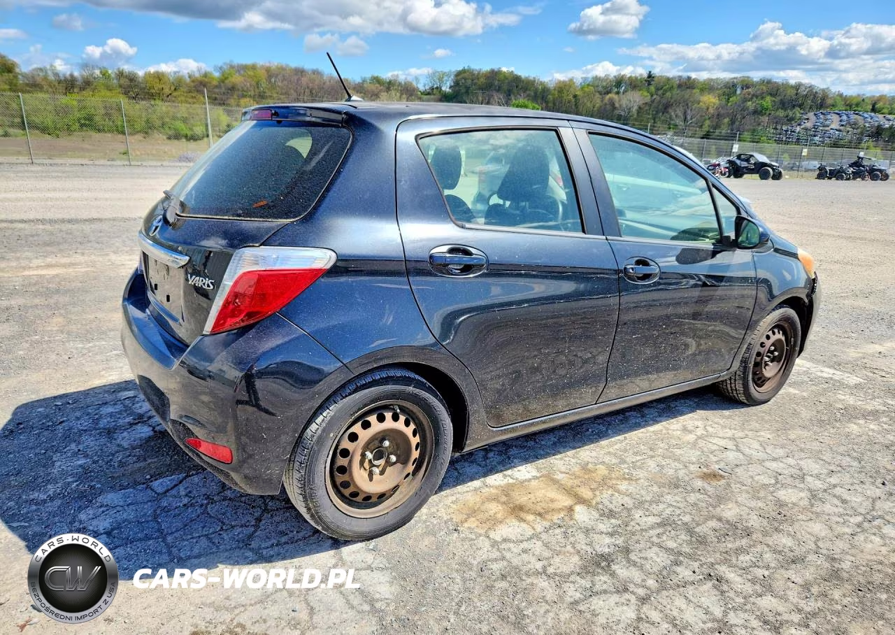 2012 Toyota Yaris 5-Door L VIN:JTDKTUD34CD501370 - 3