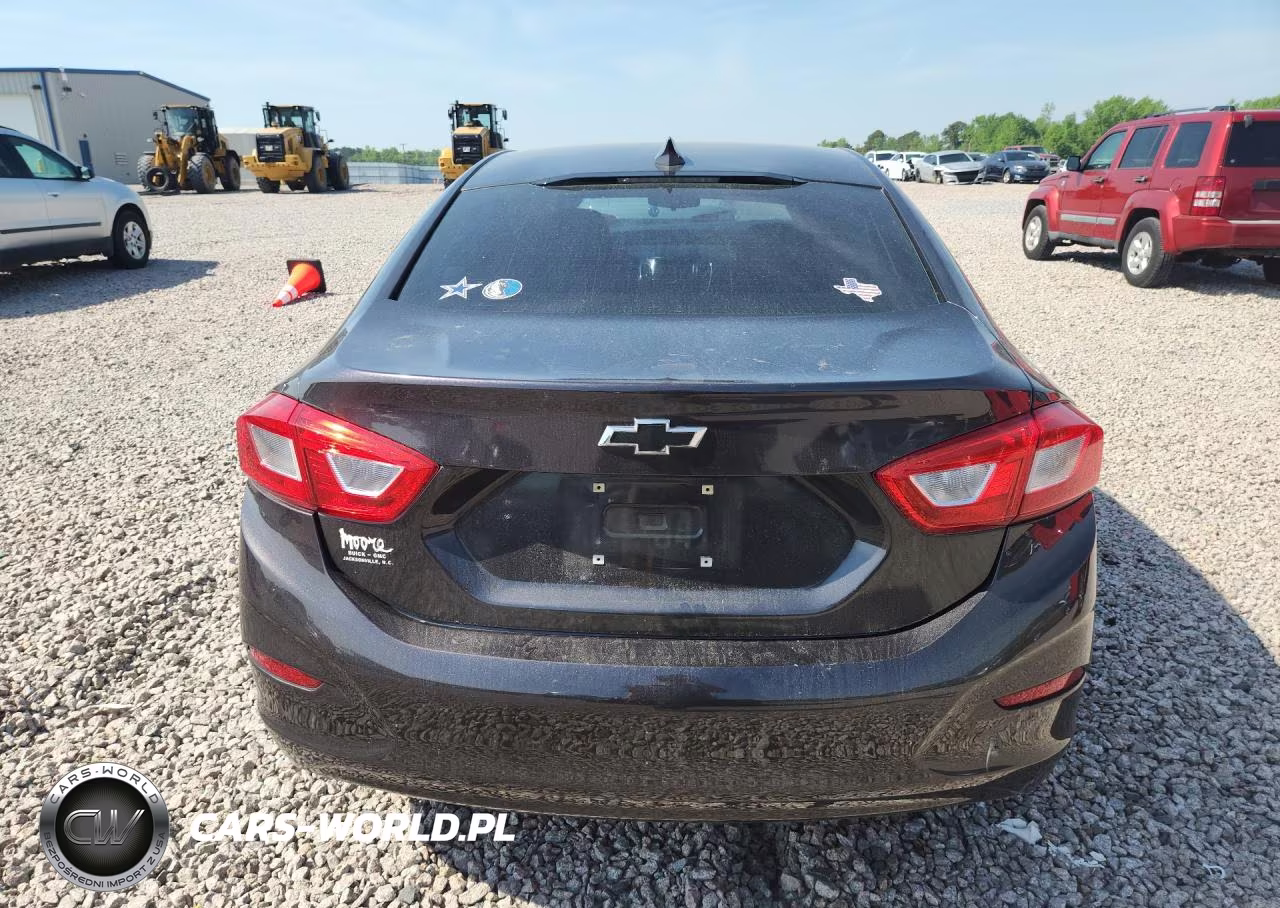2017 Chevrolet Cruze Lt VIN:1G1BE5SM3H7184546 - 6
