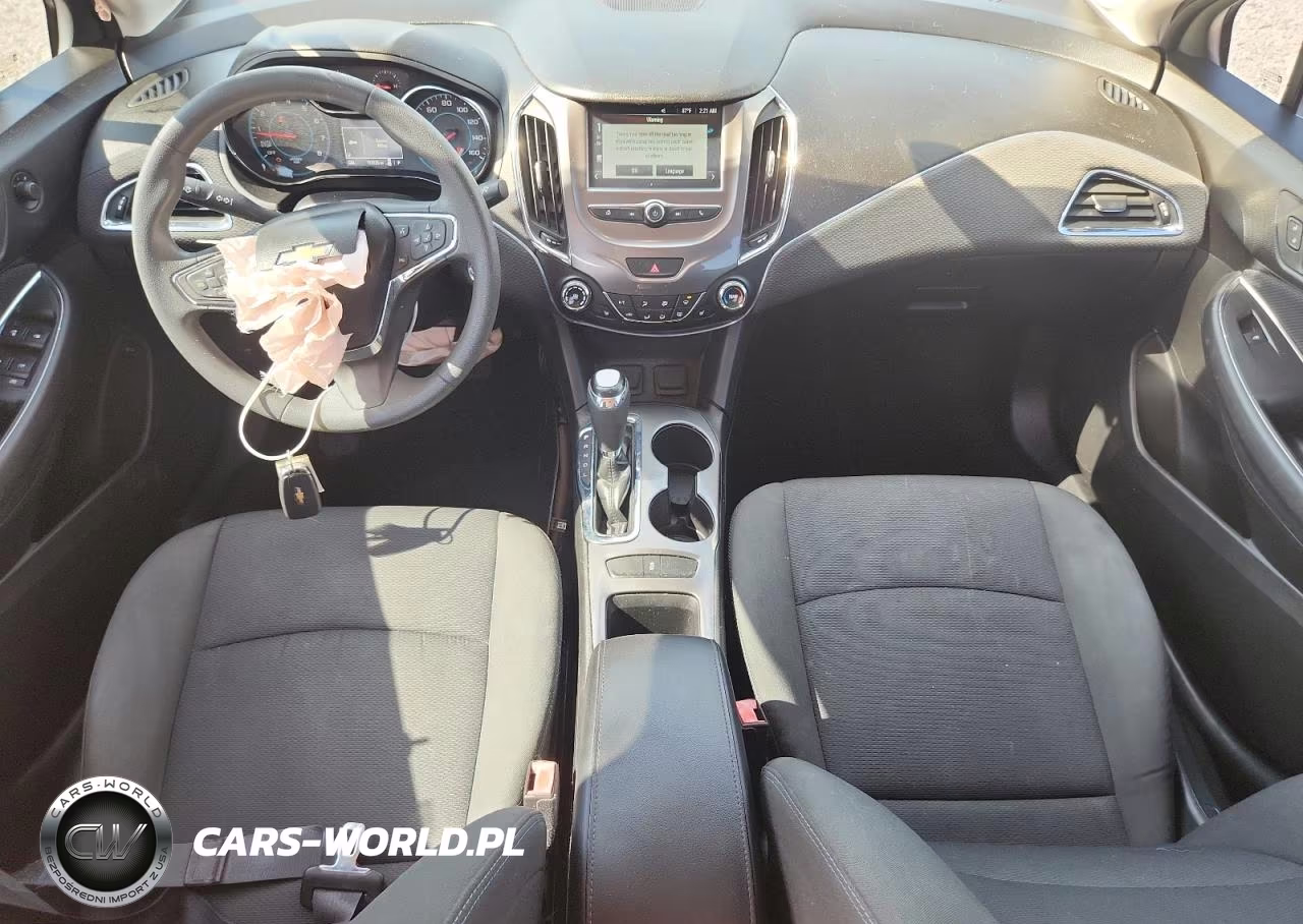 2017 Chevrolet Cruze Lt VIN:1G1BE5SM3H7184546 - 8