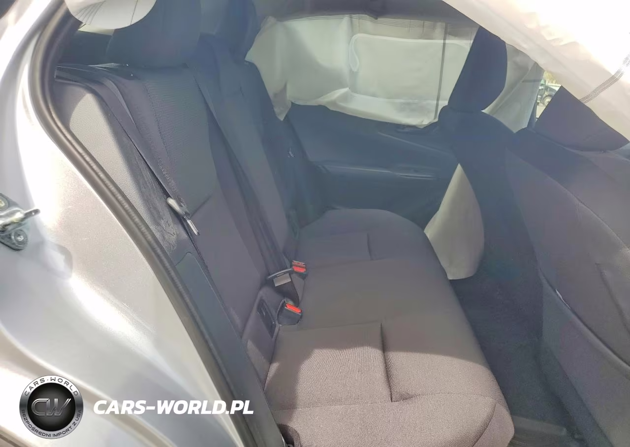 2026 Toyota Prius Le VIN:JTDACAAU7T3068592 - 10