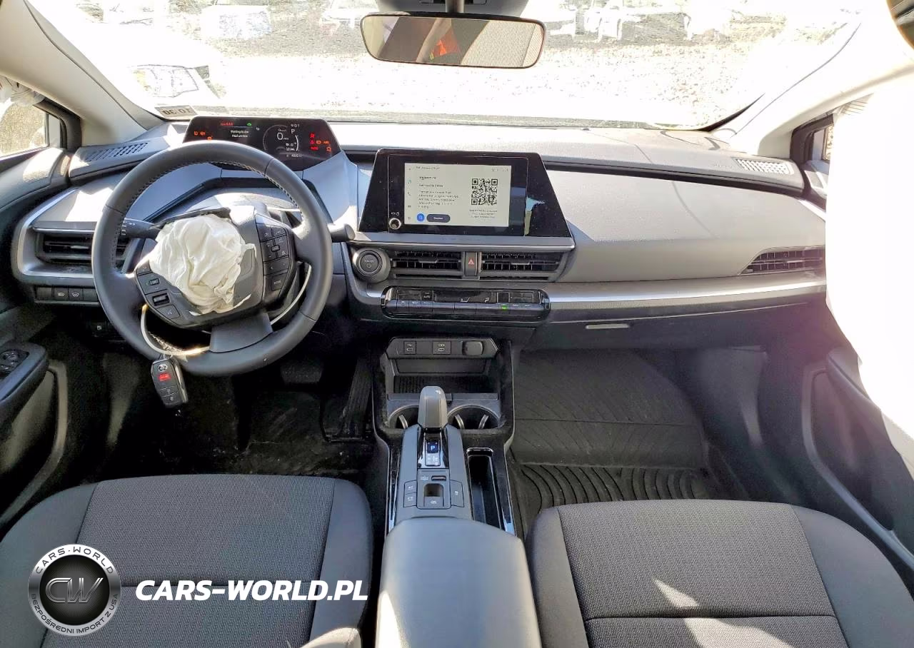 2026 Toyota Prius Le VIN:JTDACAAU7T3068592 - 8