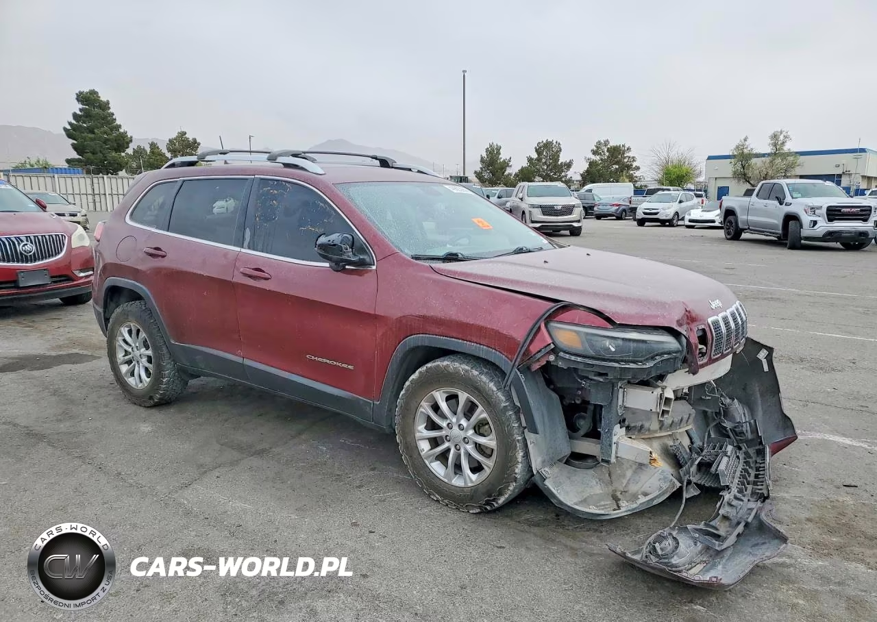 2019 Jeep Cherokee Latitude VIN:1C4PJLCB4KD284996 - 4