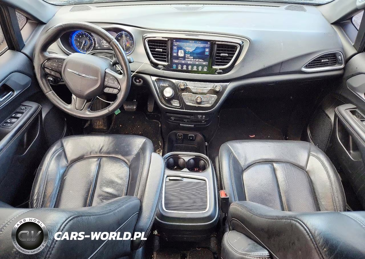 2018 Chrysler Pacifica Touring L Plus VIN:2C4RC1EG1JR237579 - 8