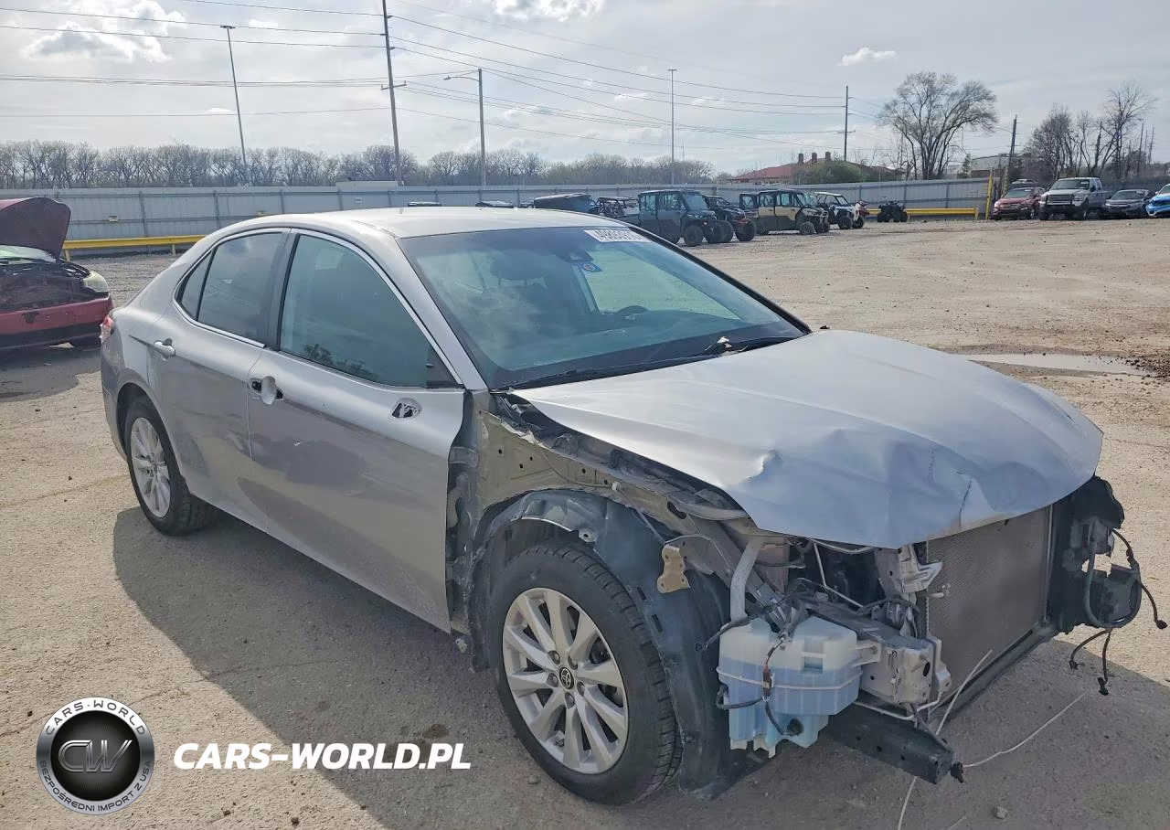 2019 Toyota Camry Le VIN:4T1B11HK1KU226332 - 4