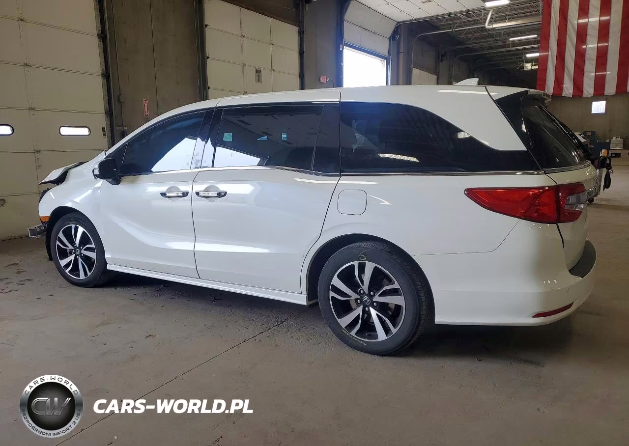 2018 Honda Odyssey Elite VIN:5FNRL6H98JB050796 - 2