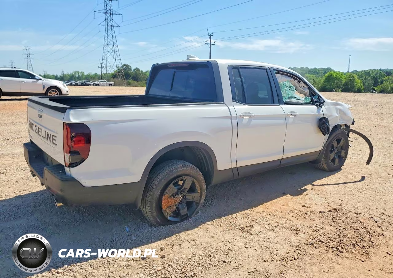 2025 Honda Ridgeline Black Edition VIN:5FPYK3F84SB040931 - 3