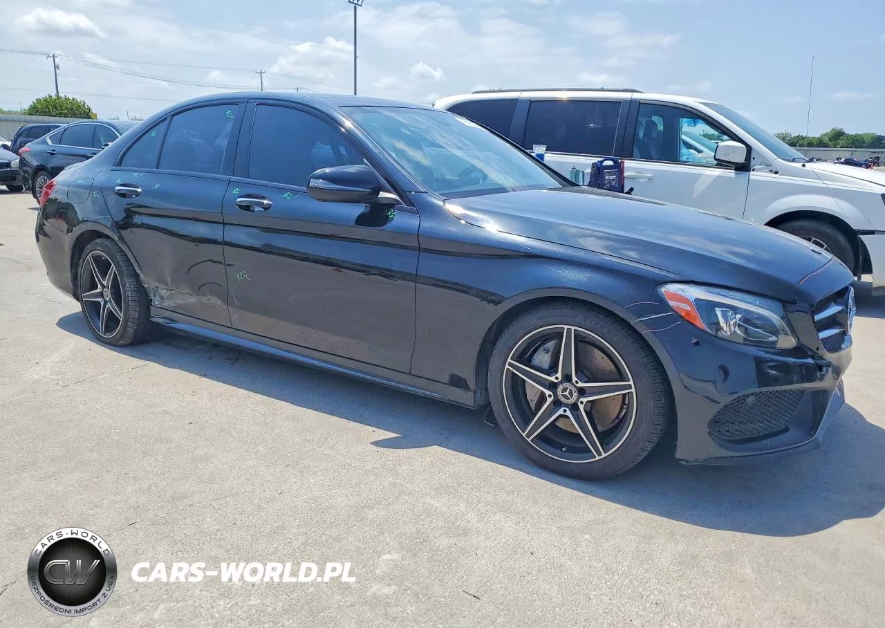 2018 Mercedes-Benz C 300 VIN:55SWF4JB0JU280830 - 4