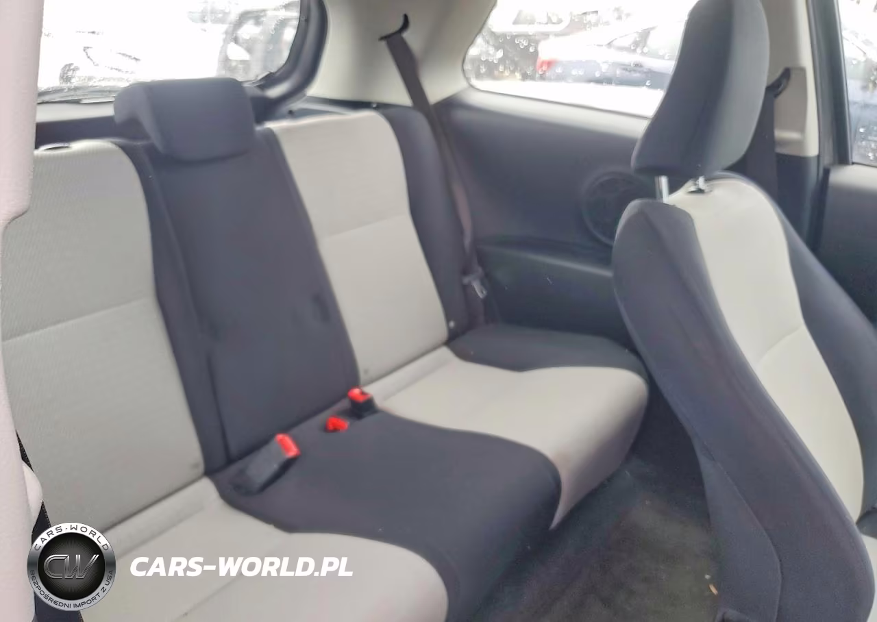 2012 Toyota Yaris 3-Door Le VIN:JTDJTUD36CD508123 - 10