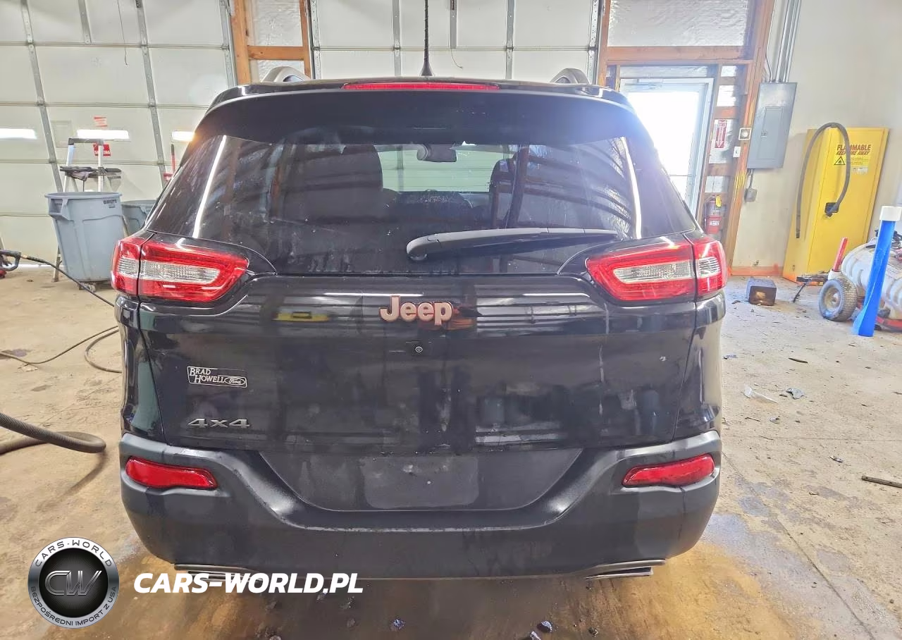 2017 Jeep Cherokee Latitude VIN:1C4PJMCS9HW530993 - 6