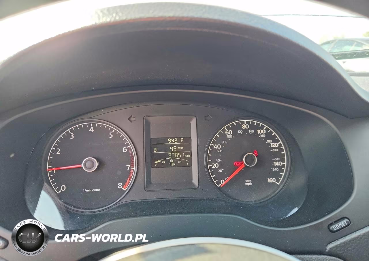 2013 Volkswagen Jetta Base VIN:3VW2K7AJXDM290363 - 9